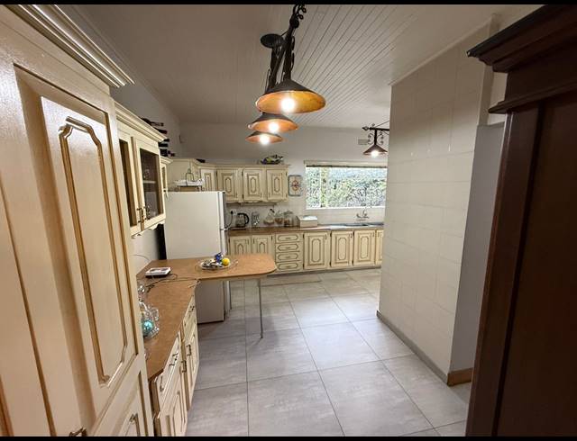 4 BEDROOM HOUSE FOR SALE IN THREE RIVERS EAST
